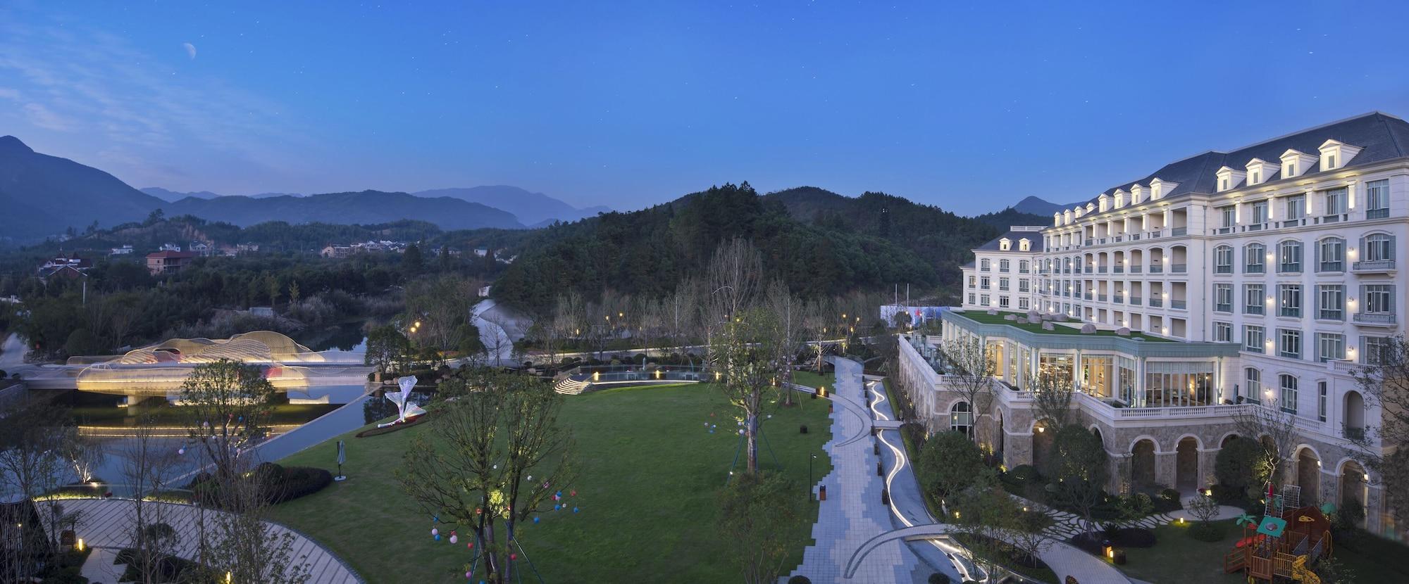Hilton Garden Inn Hangzhou Lu'Niao Anji Exterior foto