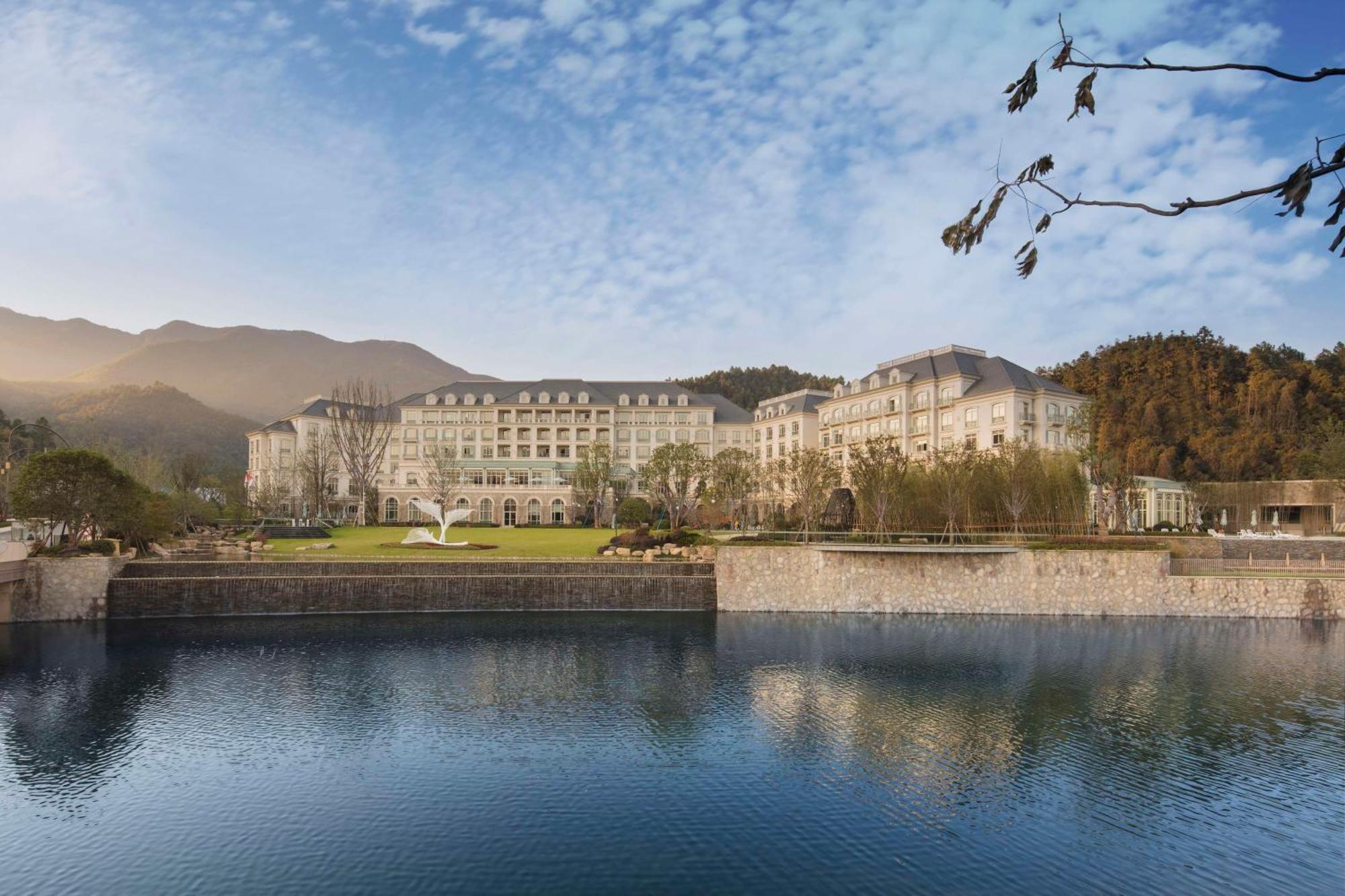 Hilton Garden Inn Hangzhou Lu'Niao Anji Exterior foto